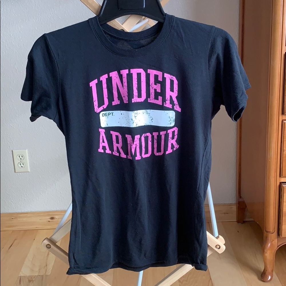 Black t shirt